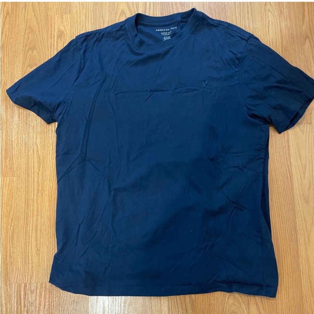 American Eagle Men's Navy Blue T-Shirt Size XL